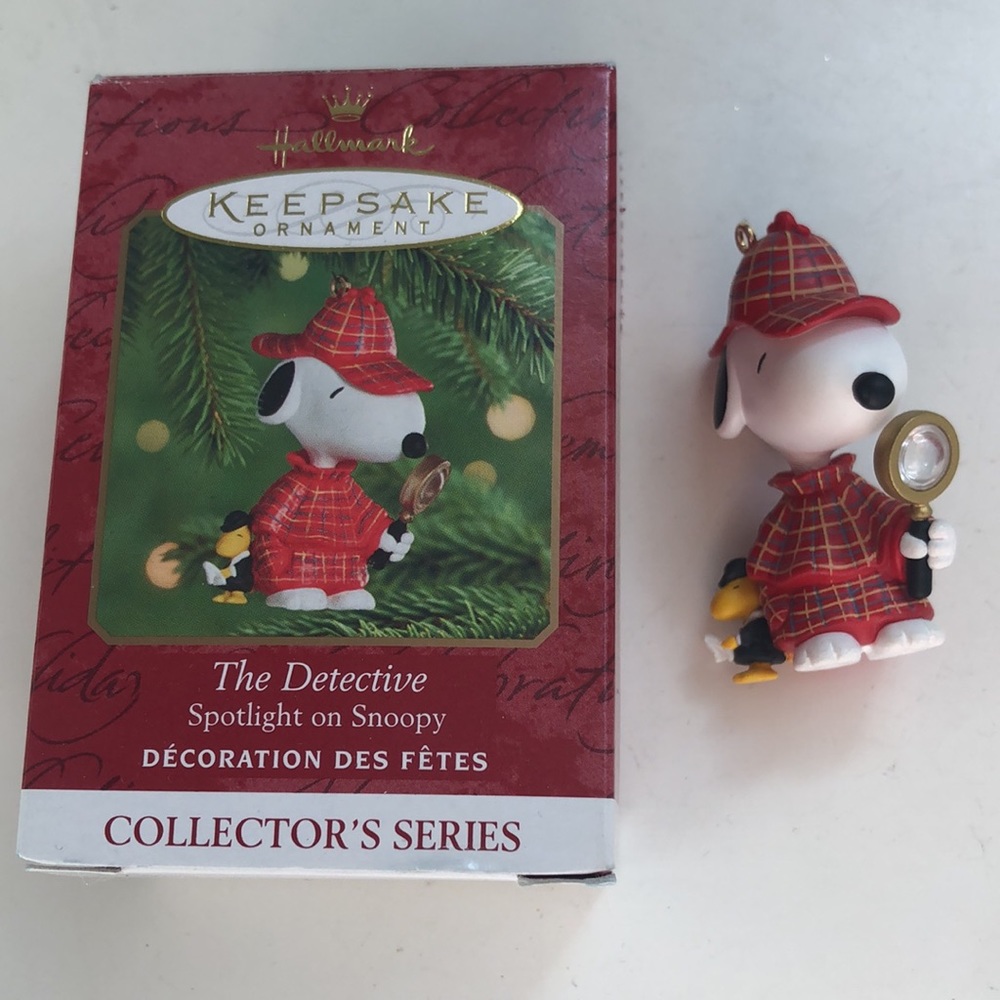 Hallmark Keepsake 2000 The detective Spotlight on Snoopy ornament